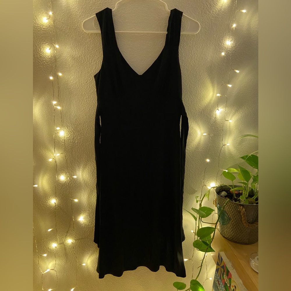 Ann Taylor Loft black trendy Tie Back dress